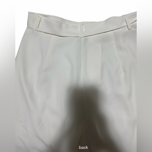 White High Waisted Slim Pants🪽 - Picture 3 of 4